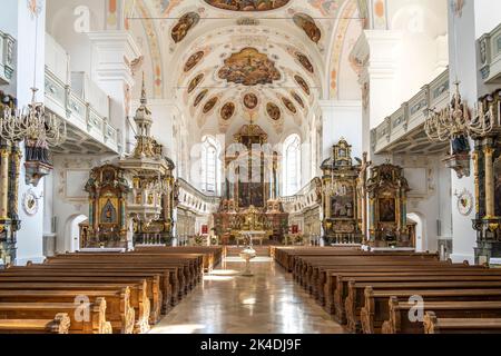 Innenraum der Basilika St. Peter in Dillingen an der Donau, Bayern, Allemagne | Basilique de STS. Peter et Paul Interior, Dillingen an der Donau, B Banque D'Images