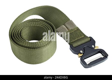 Ceinture de fixation en nylon pour hommes verte isolée sur fond blanc. Le fichier contient un chemin d'écrêtage. Banque D'Images