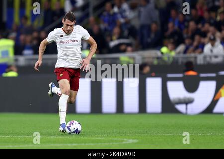 Milan, Italie. 01st octobre 2022. Andrea Belotti d'AS Roma en action pendant la série Un match de football entre le FC Internazionale et comme Roma au Stadio Giuseppe Meazza sur 1 octobre 2022 à Milan Italie . Credit: Marco Canoniero / Alamy Live News Banque D'Images