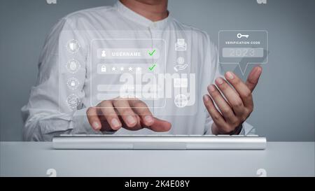 Authentification en deux étapes ou concept de technologie 2FA. 2023 Code de vérification et icône de touche sur l'écran du futur téléphone avec clavier pour valider pas Banque D'Images