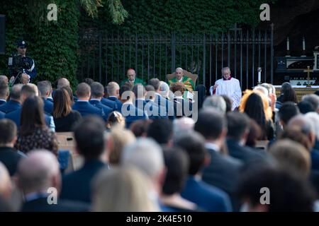 Vatican, Vatican. 01st octobre 2022. Italie, Rome, Vatican, 2022/10/1 .le pape François préside une messe pour le corps de gendarmerie du Vatican, Vatican Photographie par la presse catholique / Mediia du Vatican photos. LIMITÉ À UNE UTILISATION ÉDITORIALE - PAS DE MARKETING - PAS DE CAMPAGNES PUBLICITAIRES. Crédit : Agence photo indépendante/Alamy Live News Banque D'Images