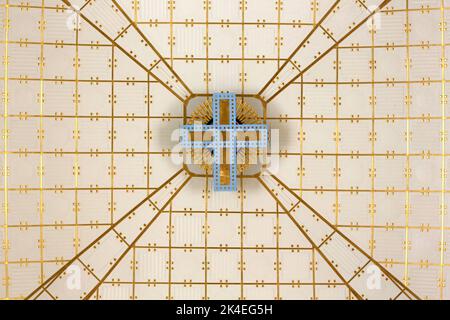 Croix. Plafond. Eglise am Steinhof de Saint Léopold construite par Otto Wagner entre 1902 et 1907. Vienne. Autriche. Europe. Banque D'Images