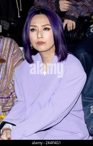 SHANGHAI, CHINE - le 30 SEPTEMBRE 2022 - l'actrice Miriam Yeung participe au spectacle de clôture de la Shanghai Fashion week à Shanghai, Chine, le 30 septembre 2022. Banque D'Images