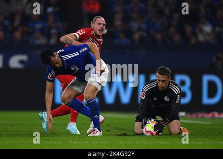 GELSENKIRCHEN, ALLEMAGNE - 2 OCTOBRE 2022: Le match de football de Bundesliga FC Schalke 04 contre FC Augsbourg Banque D'Images