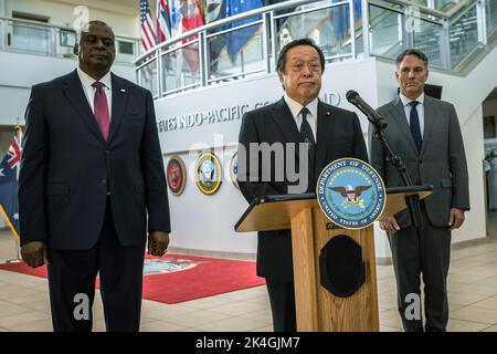 AIEA, États-Unis d'Amérique. 01st octobre 2022. AIEA, États-Unis d'Amérique. 01 octobre 2022. Le ministre japonais de la Défense Yasukaza Hamada, au centre, prononce un discours avant le début des pourparlers trilatéraux avec le secrétaire américain à la Défense Lloyd J. Austin III, à gauche, et le ministre australien de la Défense Richard Marles, à droite, au Commandement Indo-Pacifique, Camp Smith, 1 octobre 2022, à l'AIEA, Oahu, Hawaï. Credit: Chad J. McNeeley/DOD/Alay Live News Banque D'Images