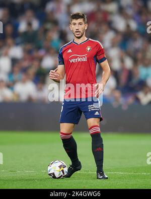 Madrid, Espagne. 03rd octobre 2022. David Garcia de CA Osasuna pendant le match de la Liga entre Real Madrid et CA Osasuna joué au stade Santiago Bernabeu, le 2 octobre 2022 à Madrid, Espagne. (Photo de Ruben Albarran/PRESSIN) crédit: PRESSINPHOTO SPORTS AGENCY/Alay Live News Banque D'Images