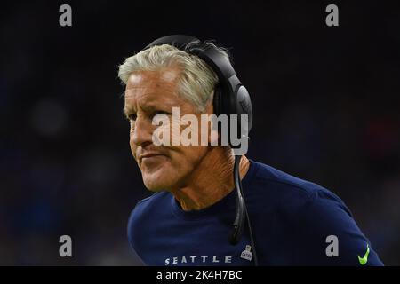 DETROIT, MI - OCTOBRE 02:Pete Carroll, entraîneur-chef des Seahawks de Seattle, pendant le match entre les Seahawks de Seattle et les Lions de Detroit sur 2 octobre 2022 à Ford Field à Detroit, MI (photo d'Allan Dranberg/CSM) crédit: CAL Sport Media/Alay Live News Banque D'Images