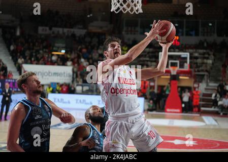 10 Giovanni de Nicolao Openjobmestis Varèse lors du championnat LBA Italie entre Openjobmestis Varèse vs Dinamo Sassari Banco di Sardegna Bas Banque D'Images