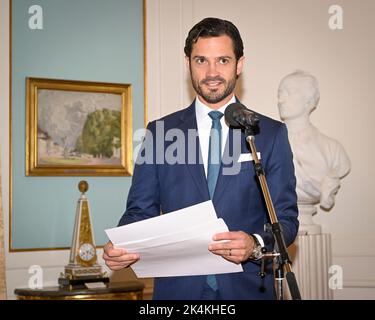Carl Philip De Suède Dyslexie Le Prince Carl Philip présente le Prix de la Dyslexie 2021 à Saga Löööf
