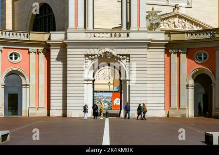 Palais de la ville de Potsdam et Parlement de l'État de Brandebourg, cour intérieure avec le portail Fortuna Banque D'Images