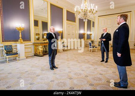 2022-10-03 16:13:46 LA HAYE - le ministre Piet Adema est assermenté par le roi Willem-Alexander en tant que ministre de l'Agriculture, de la nature et de la qualité alimentaire. ANP POOL PATRICK VAN KATWIJK pays-bas hors - belgique hors Banque D'Images