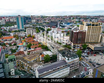 Site de construction de bâtiments modernes de Pristina. Pristina vue aérienne, capitale du Kosovo. Balkans. Europe. Banque D'Images