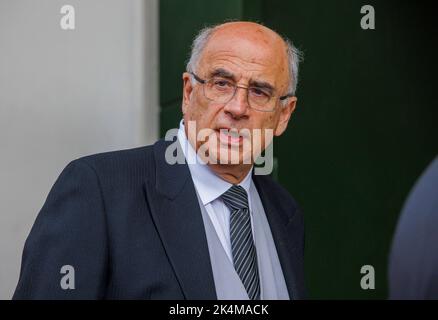 Londres, Royaume-Uni. 3rd octobre 2022. Brian Leveson, Lord Leveson arrive. Les avocats et les avocats arrivent au Palais de Westminster pour le petit déjeuner des Chacellors d'un service à l'abbaye de Westminster pour marquer le début de l'année légale en Angleterre et au pays de Galles. Service pour marquer l'ouverture de l'année légale. Abbaye de Westminster. Crédit : Karl Black/Alay Live News Banque D'Images