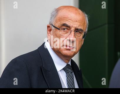 Londres, Royaume-Uni. 3rd octobre 2022. Brian Leveson, Lord Leveson arrive. Les avocats et les avocats arrivent au Palais de Westminster pour le petit déjeuner des Chacellors d'un service à l'abbaye de Westminster pour marquer le début de l'année légale en Angleterre et au pays de Galles. Service pour marquer l'ouverture de l'année légale. Abbaye de Westminster. Crédit : Karl Black/Alay Live News Banque D'Images