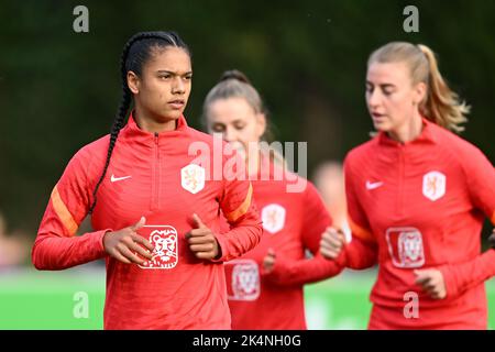 ZEIST - pays-Bas, 03/10/2022, ZEIST - Esmee Brugts des femmes néerlandaises lors d'une session de formation de l'équipe nationale des femmes néerlandaises. Les Lionesses Orange se préparent pour le match amical contre la Zambie. ANP | hauteur néerlandaise | Gerrit van Keulen Banque D'Images