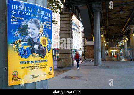 Départ et arrivée des marchandises en provenance et à destination de l'Ukraine, au boulevard Vincent Auriol, gare de Chevaleret, à Paris, France, sur 2 octobre, 2022. Photo de Patricia Huchot-Boissier/ABACAPRESS.COM Banque D'Images