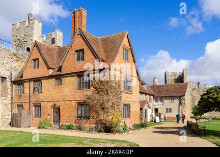 Château de Framlingham Workhouse construction de l'Inner Ward avec l'entrée du musée LANMAN Château de Framlingham Framlingham Suffolk Angleterre Royaume-Uni GB Europe Banque D'Images