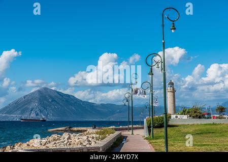 Phare à la ville de Patras, un beau jour très colorfoul, Achaia, Péloponnèse, Grèce Banque D'Images