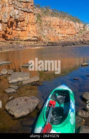 Canoë à Nitmiluk (Katherine gorge) Banque D'Images