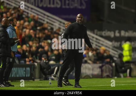 Plymouth, Royaume-Uni. 04th octobre 2022. Darren Moore gérant de Sheffield mercredi pendant le match Sky Bet League 1 Plymouth Argyle vs Sheffield mercredi à Home Park, Plymouth, Royaume-Uni, 4th octobre 2022 (photo de Gareth Evans/News Images) à Plymouth, Royaume-Uni le 10/4/2022. (Photo de Gareth Evans/News Images/Sipa USA) Credit: SIPA USA/Alay Live News Banque D'Images