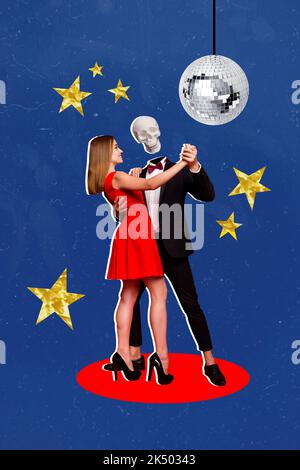 Vertical Creative collage image de danse gothique halloween effrayant couple tango gentleman squelette tête de crâne disco boule promo boîte de nuit Banque D'Images