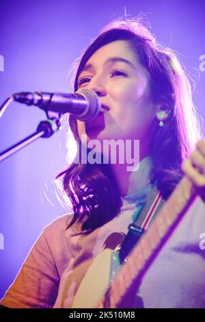 Berne, Suisse. 04th octobre 2022. Le chanteur, compositeur et musicien autrichien Oska joue un concert à Bierhübeli à Berne. (Crédit photo : Gonzales photo/Alamy Live News Banque D'Images