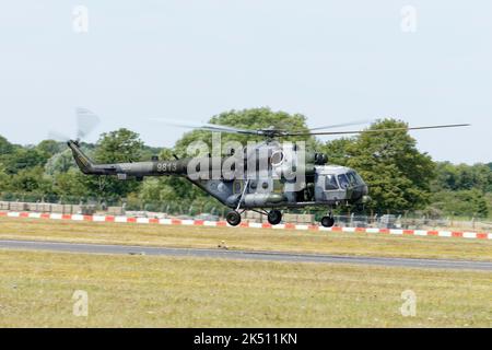 L'hélicoptère militaire de transport MIL MI-171s de l'armée de l'air tchèque présente à RAF Fairford dans le cadre du Royal International Air Tattoo Banque D'Images