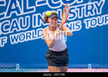 HUA HIN, THAÏLANDE - OCTOBRE 5 : lors du premier tour contre lors de la tournée MONDIALE DE TENNIS 2022 de CAL-COMP & XYZPRINTING ITF à LA VRAIE ARENA HUA HIN sur 5 octobre 2022 à HUA HIN, THAÏLANDE (photo de Peter van der Klooster/Alay Live News) Banque D'Images
