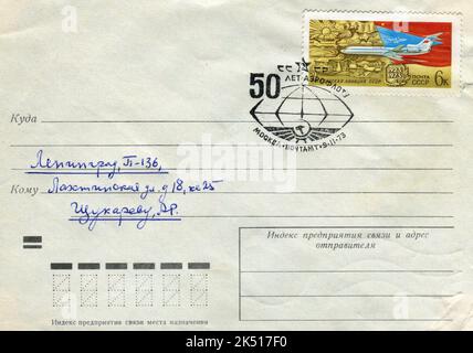 URSS - vers 1973: Une enveloppe postale de la première journée de l'URSS avec des timbres. 50 ans d'Aeroflot. Banque D'Images