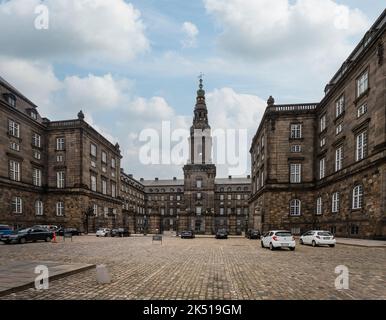 Copenhague, Danemark. Octobre 2022. Vue sur la cour intérieure du palais de Christiansborg dans le centre-ville Banque D'Images