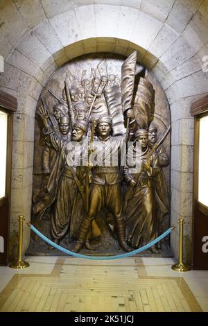 ANKARA, TURKIYE - 05 JUIN 2022 : secours à Anitkabir où se trouve le mausolée d'Ataturk, fondateur et premier président de la République de Turkiye. Banque D'Images