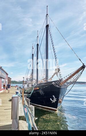 Construit en 1939 en Suède, le Silva est un grand navire situé à Halifax, en Nouvelle-Écosse. Une attraction touristique populaire, le bateau est maintenant utilisé pour fournir cruis Banque D'Images