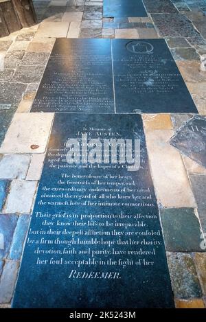 Site de sépulture de Jane Austens à la cathédrale de Winchester, Winchester, Angleterre. Banque D'Images