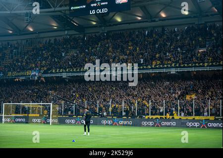 Athènes, Lombardie, Grèce. 3rd octobre 2022. Le nouveau stade de l'AEK Athens FC a été nommé OMAP Arena lors du premier match de la Super League grecque entre Aek Athens FC et Ionikos FC à Athènes, Grèce sur 03 octobre 2022. (Image de crédit : © Stefanos Kyriazis/ZUMA Press Wire) Banque D'Images