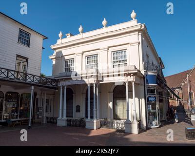 Le Chalybeate Spring dans la région de Pantiles de Royal Tunbridge Wells, Kent, Royaume-Uni. Banque D'Images