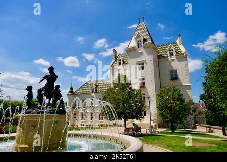 France, Côte d'Or, Bourgogne climats classés au patrimoine mondial de l'UNESCO, route des Grands crus, vignoble de la Côte de Beaune, Meursault, hôtel de ville Banque D'Images