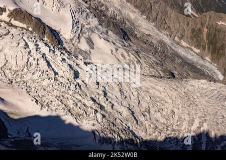 France, haute Savoie, Chamonix Mont blanc, Glacier des Bossons vu de la crête des Cosmiques Banque D'Images