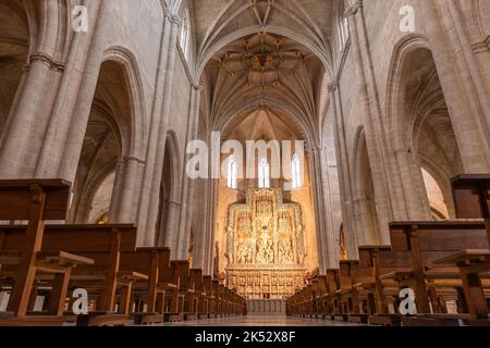 Intérieur de la cathédrale de la Seo de Santa María à Huesca, province d'Aragon, Espagne Banque D'Images