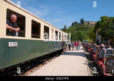 France, Ardèche, Boucieu le Roi, chemin de fer Vivarais, train à vapeur d'Ardèche, Le Mastrou, reliant Tournon St Jean à Lamastre, départ des Gorges du Doux R. Banque D'Images