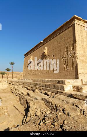 Égypte, haute Égypte, vallée du Nil, temple de Dendara mort à la déesse Hathor Banque D'Images