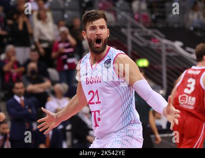 Leon Kratzer (Bonn), BCL Groupe B, Telekom paniers Bonn vs Unihotels Reggio Emilia, Bonn, Allemagne. 05th octobre 2022. Dôme Telekom. Crédit : Juergen Schwarz/Alay Live News Banque D'Images