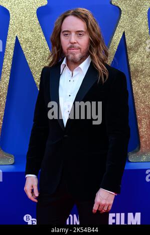 Londres, Royaume-Uni , 05/10/2022, Tim Minchin arrive au casting et les cinéastes assistent à la conférence de presse du BFI London film Festival pour Matilda the musical de Roald Dahl, sortie par Sony Pictures dans les cinémas du Royaume-Uni et d'Irlande sur 25 novembre - 5th octobre 2022, Londres, Royaume-Uni. Banque D'Images