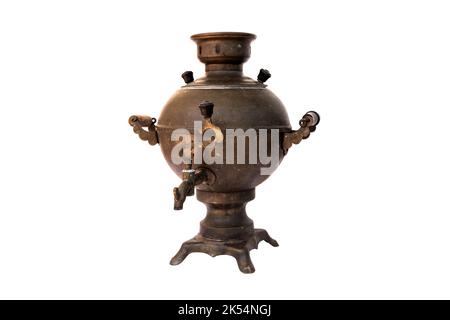 Samovar vintage isolé sur fond blanc Banque D'Images