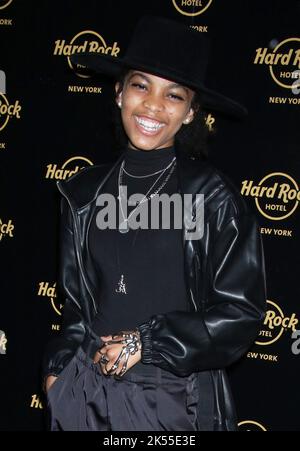 New York, NY, États-Unis. 05th octobre 2022. Milan Ray à la première saison 2 de Chucky à l'hôtel Hard Rock de New York sur 05 octobre 2022 à New York. Crédit : RW/Media Punch/Alamy Live News Banque D'Images