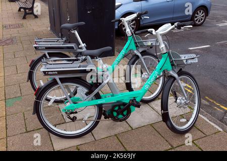 electric,Beryl,Bikes,location,App,Bike,The Parade,Cowes,Isle of Wight,England,UK,Britain,British, Banque D'Images