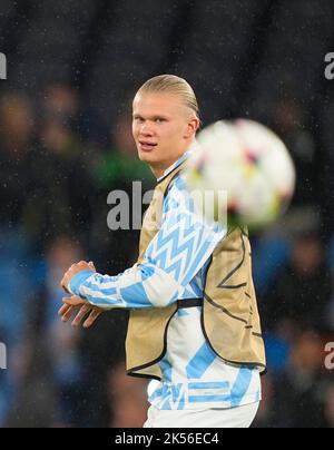 Stade de Manchester, Manchester, Royaume-Uni. 5th octobre 2022. Erling Haaland (Manchester City) regarde pendant Manchester City et le FC Copenhague au City of Manchester Stadium, Manchester, Angleterre. Ulrik Pedersen/CSM/Alay Live News Banque D'Images
