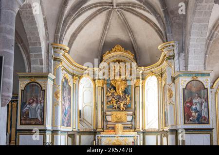 France, Creuse, Rougnat, église Saint Laurent, lambris de style Louis XV et tableaux attribués au maître italien Giovanni Domenico Lombardi datant du 18th siècle Banque D'Images