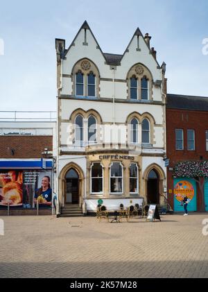 Caffe Nero au centre du marché de Harborough où vit Sir William Henry Bragg, lauréat du prix Nobel Banque D'Images