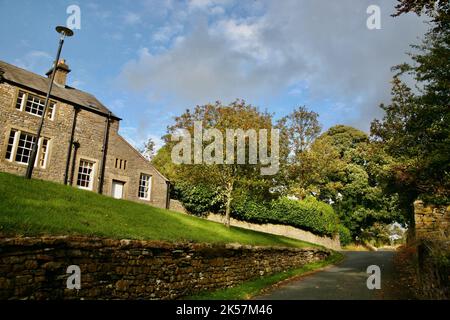 Le beau village de Downham dans la campagne du Lancashire, Royaume-Uni, Europe Banque D'Images