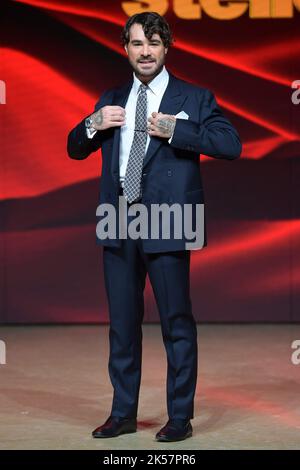 Rome, Italie. 06th octobre 2022. Angelo Madonia participe à la séance photo du programme 'Ballando con le stelle (danse avec les étoiles)' à l'Auditorium Rai de Foro Italico. Crédit : SOPA Images Limited/Alamy Live News Banque D'Images